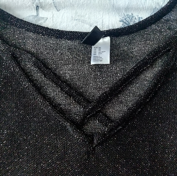 Black glitter full sleeve blouse - Picture 9 of 10